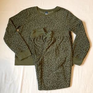 SOFT Old Navy pajama set